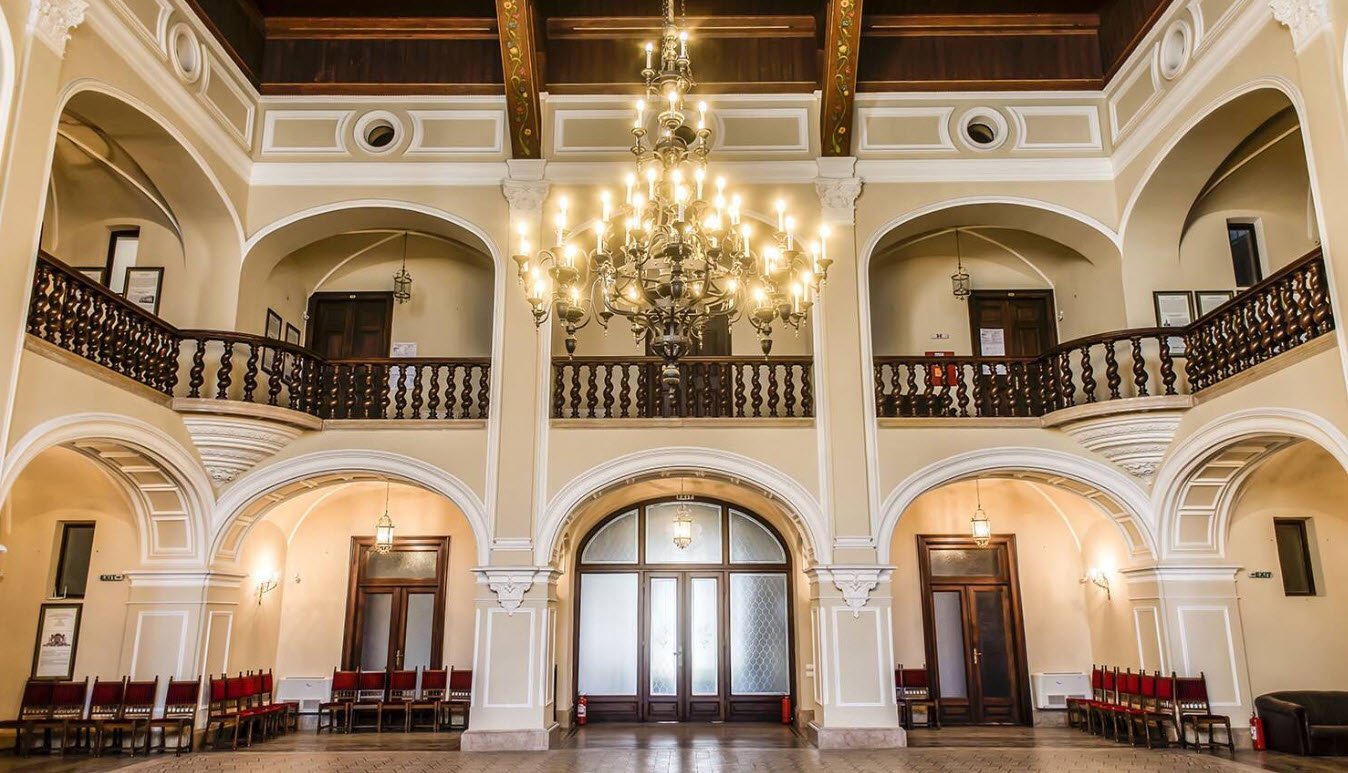 Castelul Eszterhazy, Șard, Romania, Romania